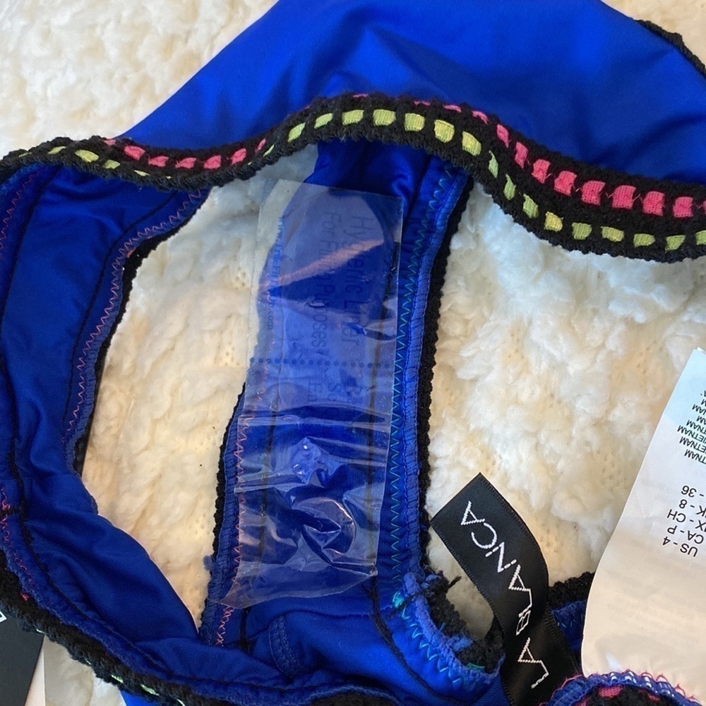 La Blanca Threading Along Triangle Blue Tankini Set size 4 - Picture 13 of 14